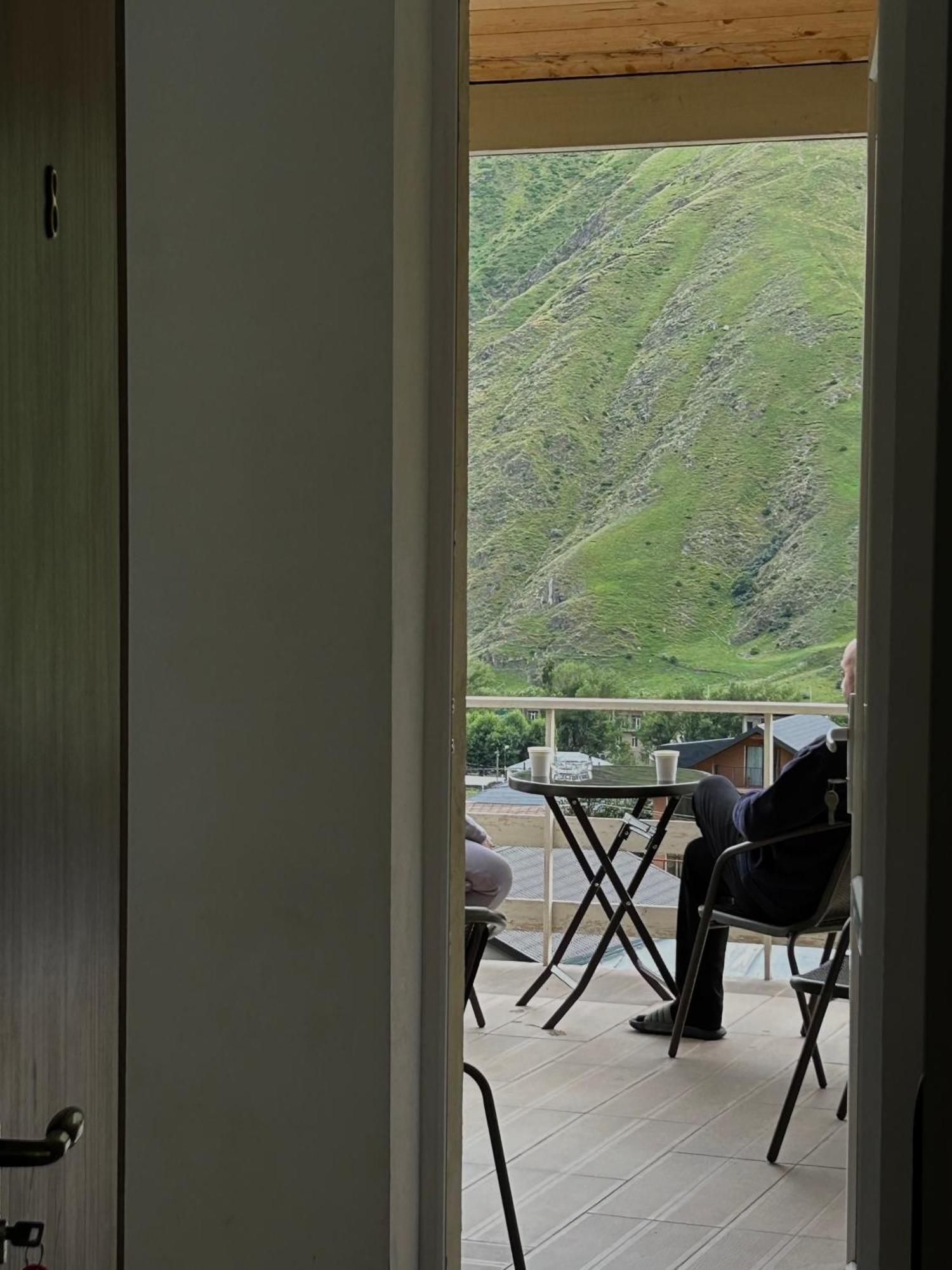 Bed and Breakfast Mountain Heart à Kazbegi Extérieur photo